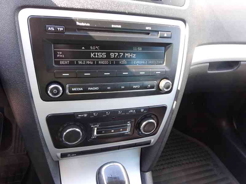 Škoda Octavia 1.6 TDI Combi r.v.2011 2.Maj.Koupeno v ČR - foto 8