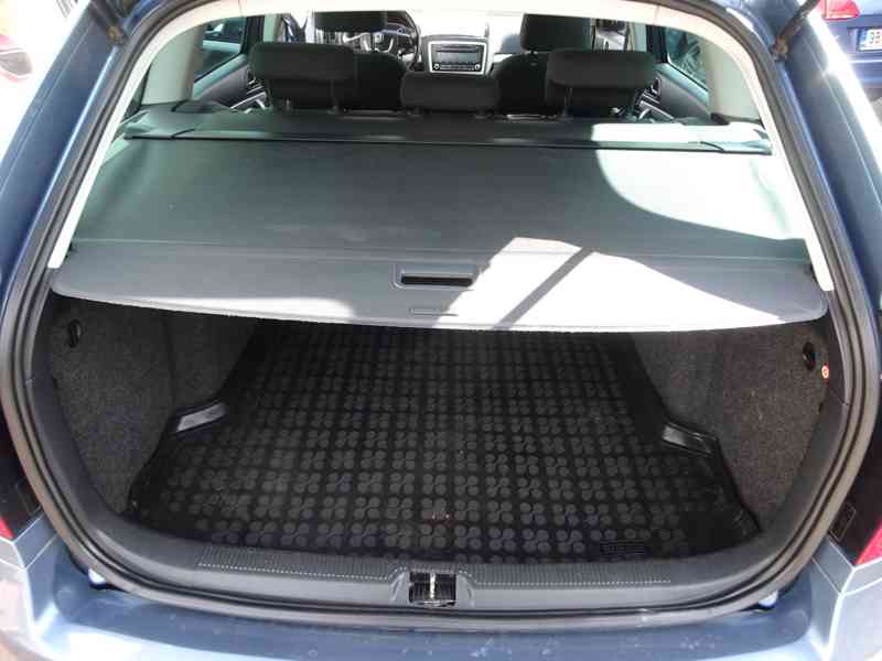 Škoda Octavia 1.6 TDI Combi r.v.2011 2.Maj.Koupeno v ČR - foto 14