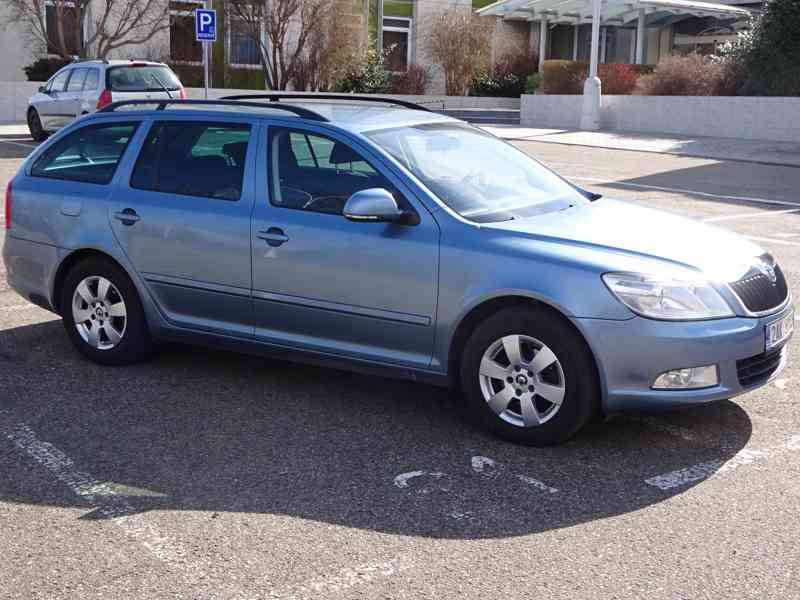 Škoda Octavia 1.6 TDI Combi r.v.2011 2.Maj.Koupeno v ČR - foto 2