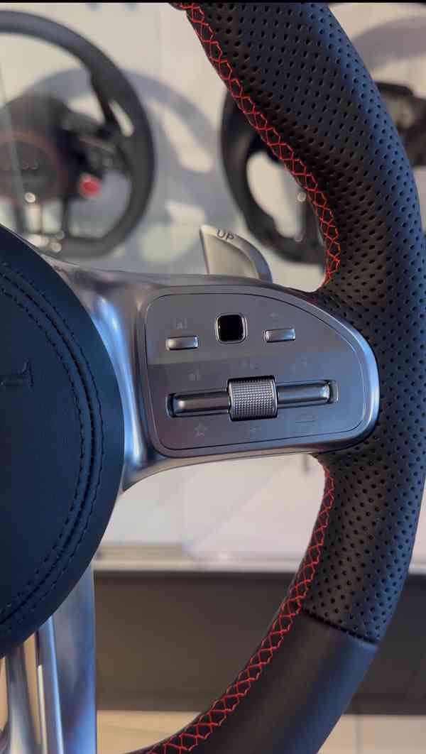 MERCEDES BENZ AMG - VOLANT (KUZE) - foto 6