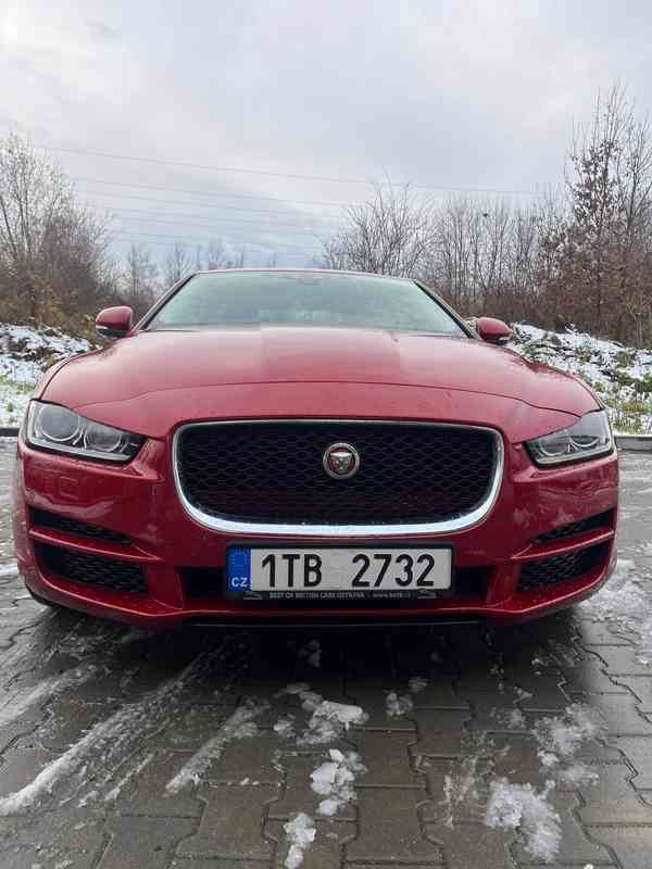Jaguar XE ročník 2016 - foto 4