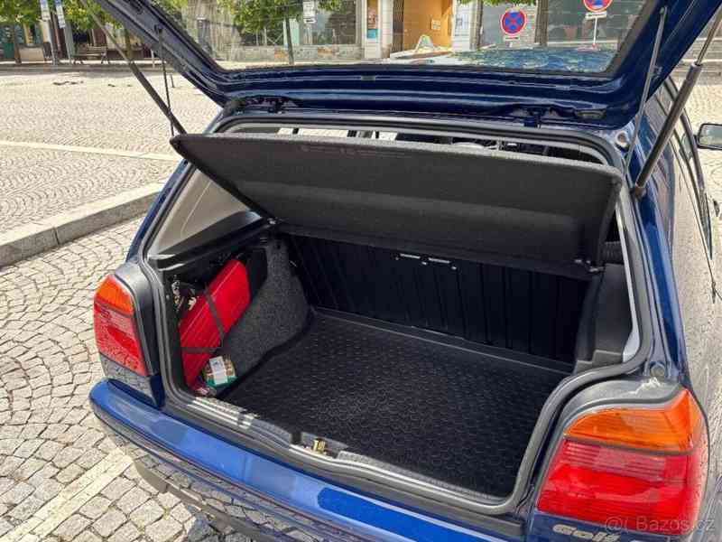 Volkswagen Golf 1,6   Výjimečný stav, YOUNGTIMER - foto 14