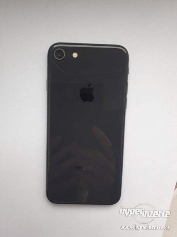 iPhone 8 64GB space gray - foto 4