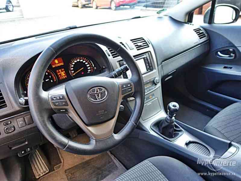 Toyota Avensis Kombi Edition 1,8i benzín 108kw - foto 8