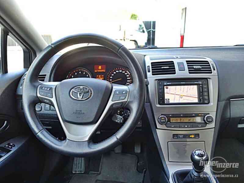 Toyota Avensis Kombi Edition 1,8i benzín 108kw - foto 14