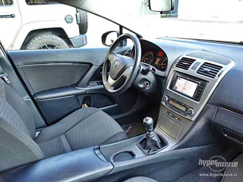 Toyota Avensis Kombi Edition 1,8i benzín 108kw - foto 16