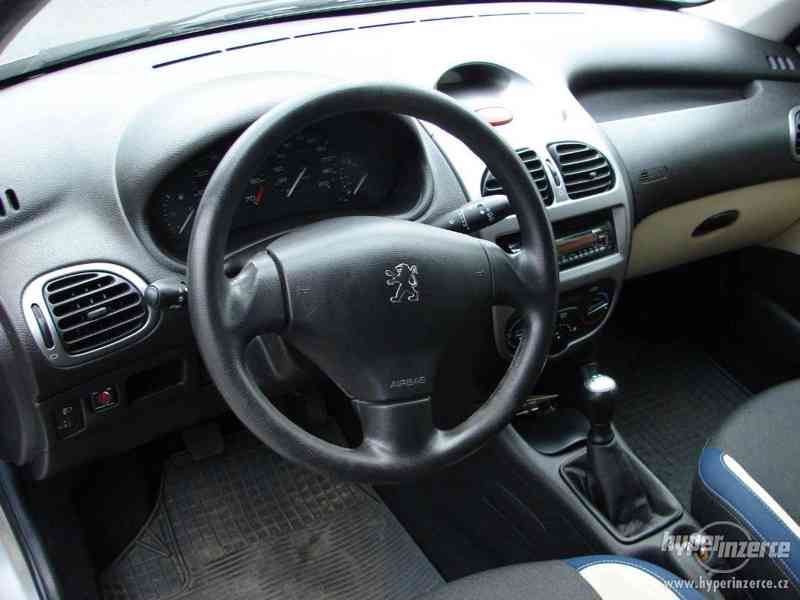 Peugeot 206 1,4 i (r.v.-2004) - foto 5