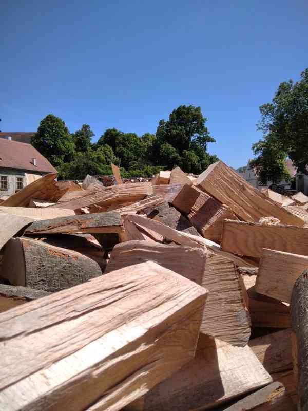 Palivové dřevo - LEVNĚ, RYCHLE, POCTIVĚ - foto 2
