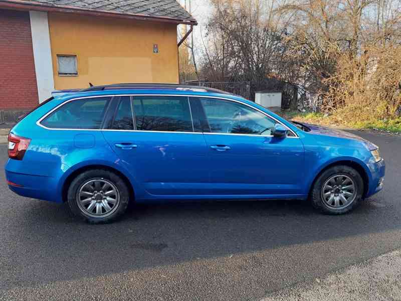 ŠKODA Octavia Combi Style 2,0 TDI 110 kW DSG - foto 6