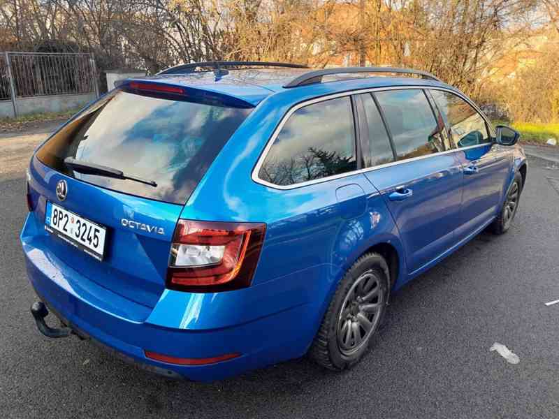 ŠKODA Octavia Combi Style 2,0 TDI 110 kW DSG - foto 5