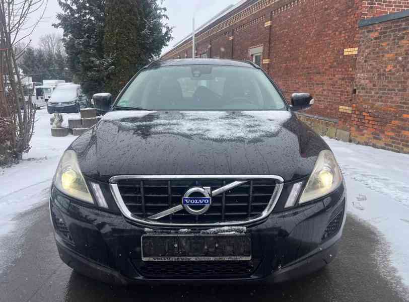 Volvo XC60 2.4D 4x4 Momentum 120kw - foto 3