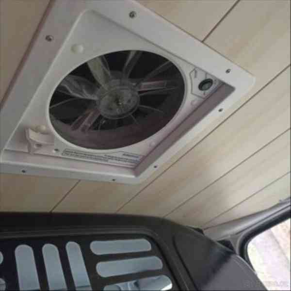 Volkswagen Transporter 1,9   T5/12.2008, přestavěný na obyt - foto 3