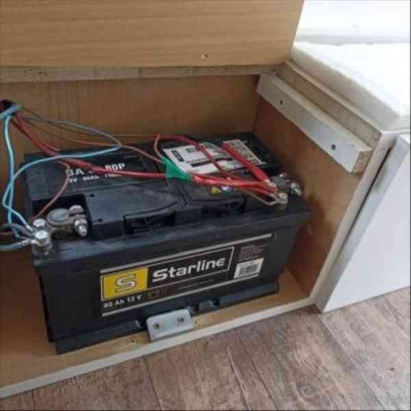 Volkswagen Transporter 1,9   T5/12.2008, přestavěný na obyt - foto 6