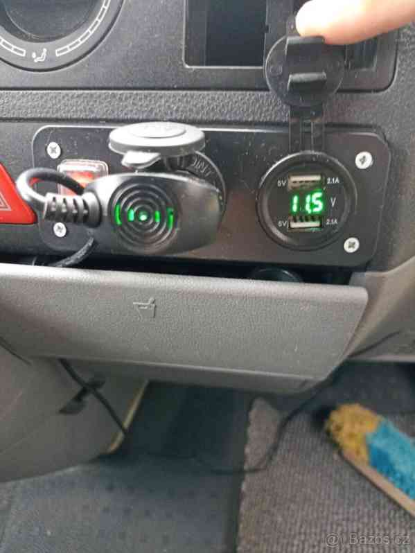 Volkswagen Transporter 1,9   T5/12.2008, přestavěný na obyt - foto 17