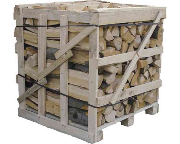 Řezání a štípání palivového dřeva