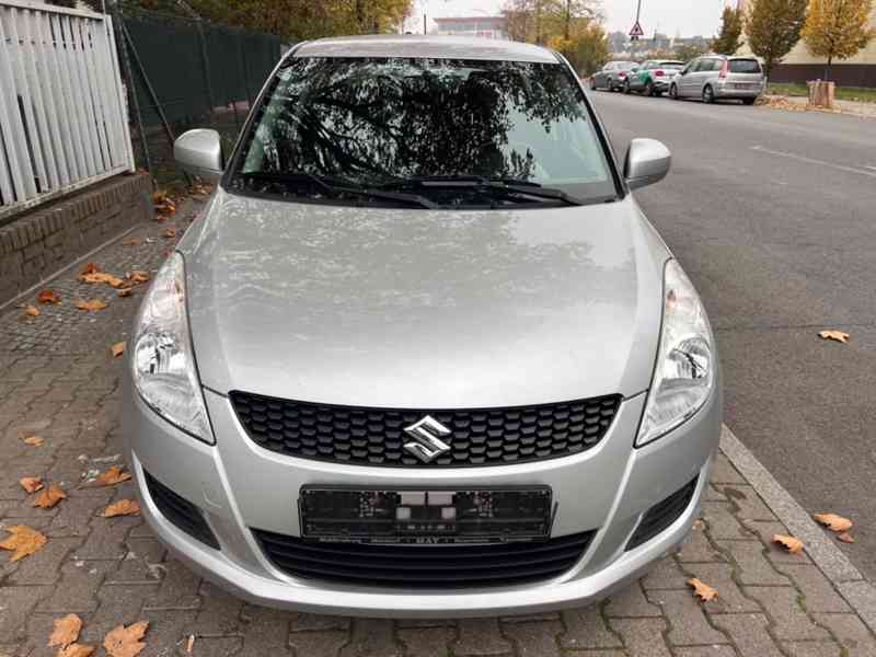 Suzuki Swift 1.2i Club 4x4 benzín 69kw - foto 4