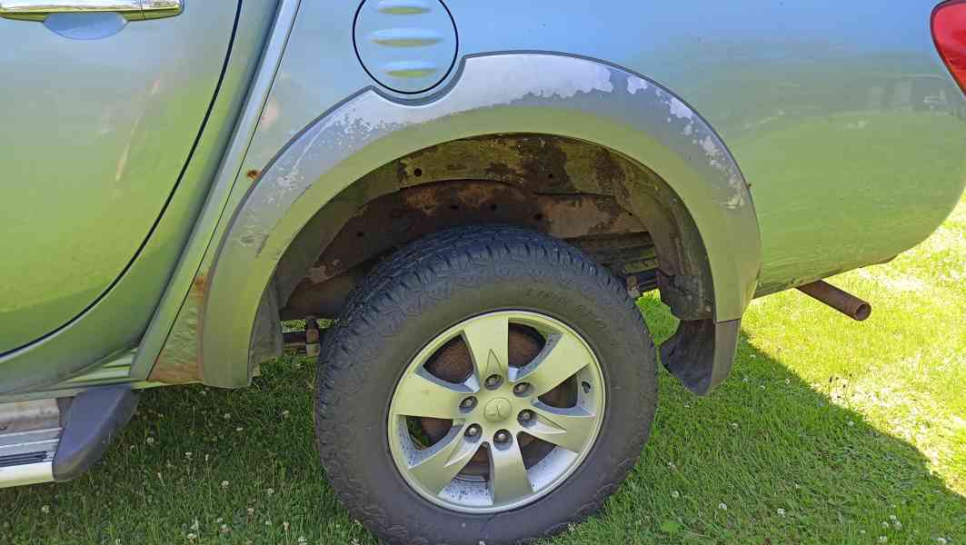 Mitsubishi L200 - foto 10