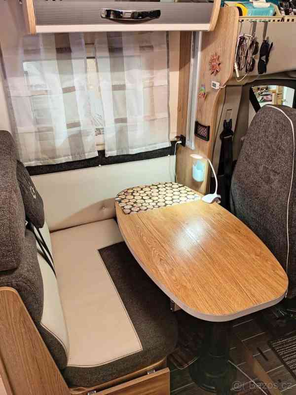 Ford Transit 2,0   Obytný CI Horon 83 XT,2022 - foto 17