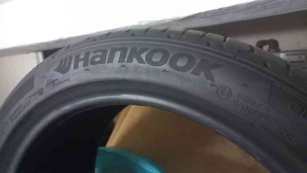 Prodám zánovní letní pneu Hankook Ventus evo2 245/40 R18 93Y - foto 5