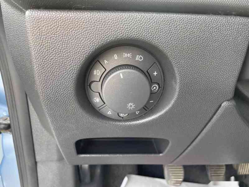 Opel Corsa, 1,2 59 kW, SERVISKA - foto 17