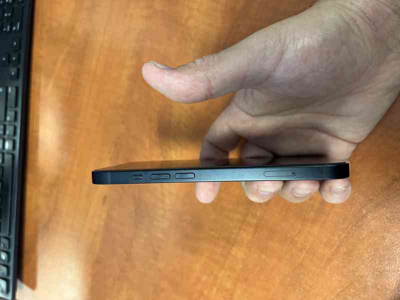 Iphone 13 Black 128Gb - foto 3