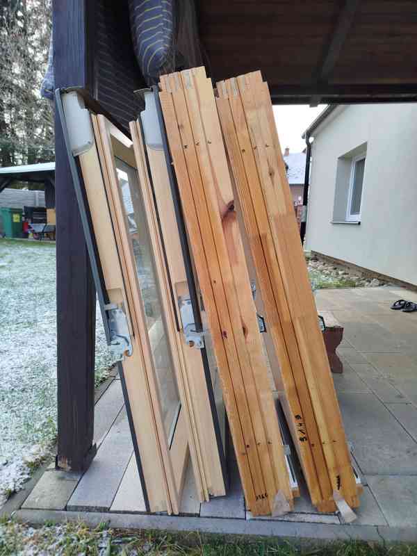 Střešní okna Fakro použitá  - foto 2