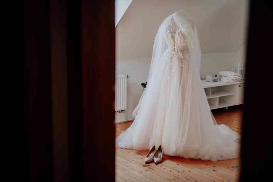 Svatební šaty vel.S, od ukrajinské návrhářky Anna Čeleškina  - foto 1