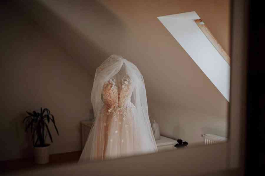 Svatební šaty vel.S, od ukrajinské návrhářky Anna Čeleškina  - foto 2