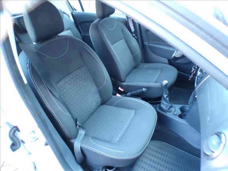 Dacia Sandero 1,2 i KLIMA - foto 13