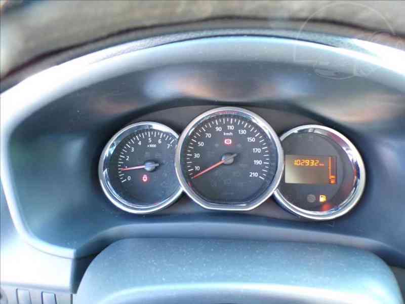 Dacia Sandero 1,2 i KLIMA - foto 6