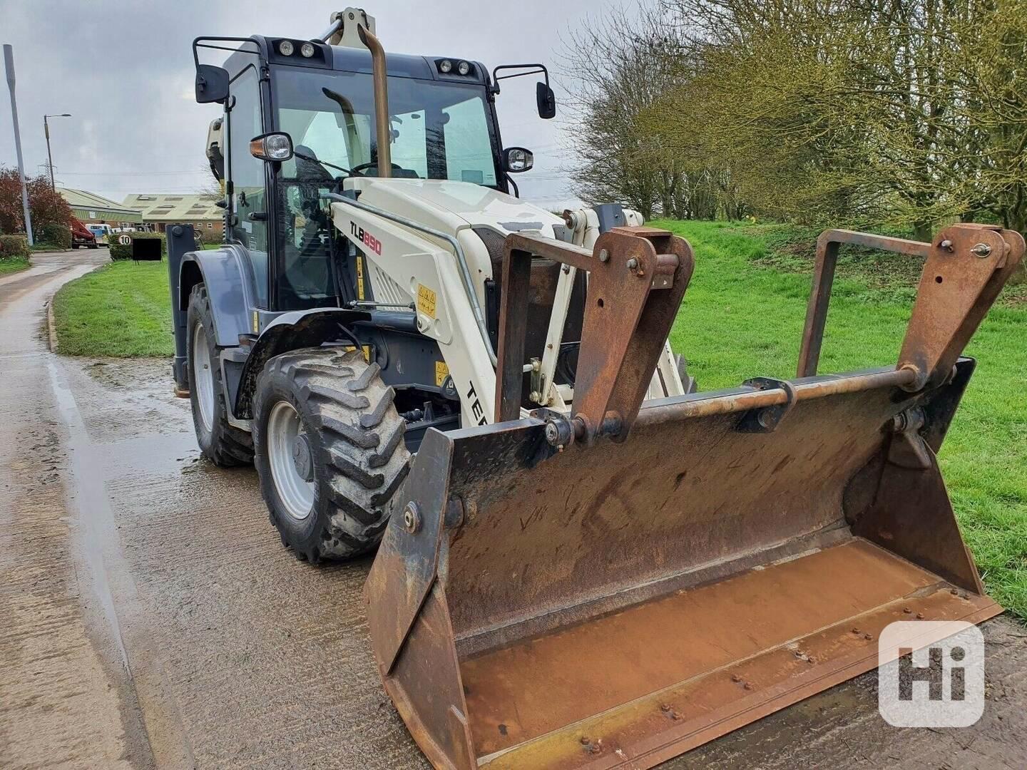 Traktorbagr Terex tll-B8-W-9O plně funkční - foto 1