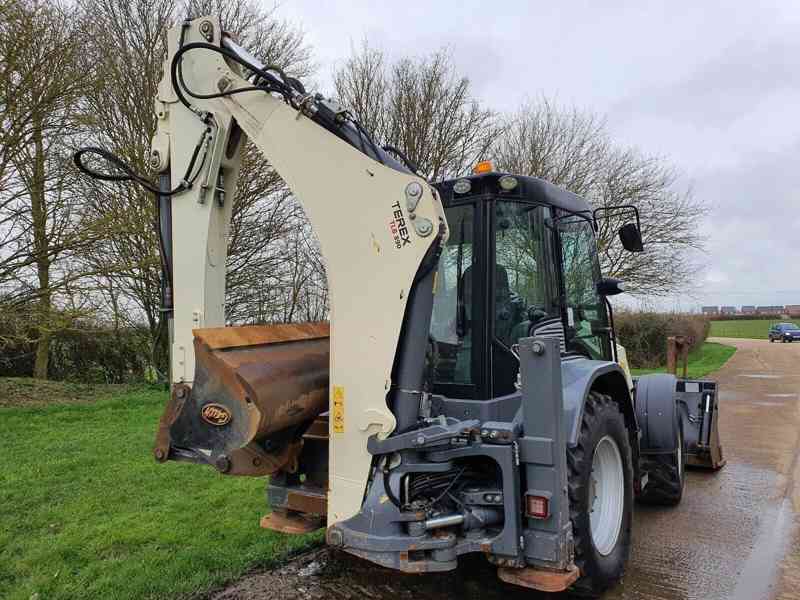 Traktorbagr Terex tll-B8-W-9O plně funkční - foto 5
