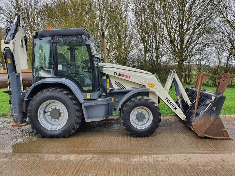Traktorbagr Terex tll-B8-W-9O plně funkční - foto 4