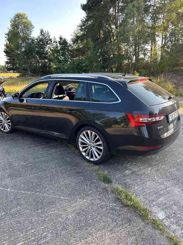  Škoda Superb 3 2.0 TDI - foto 11