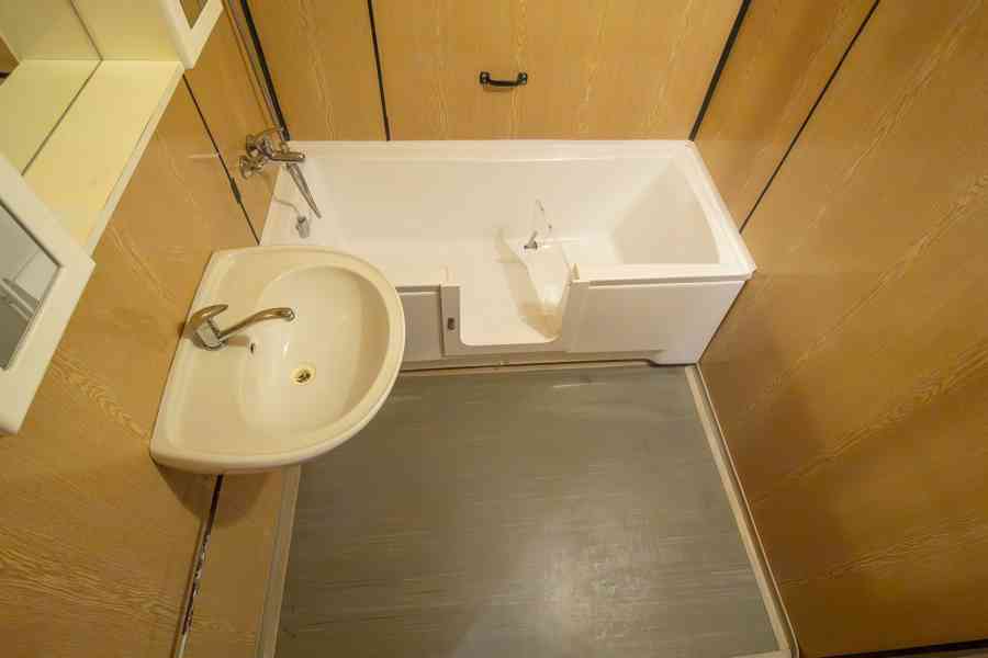 Prodej  bytu 4+1 s velkým balkonem – České Budějovice - foto 22