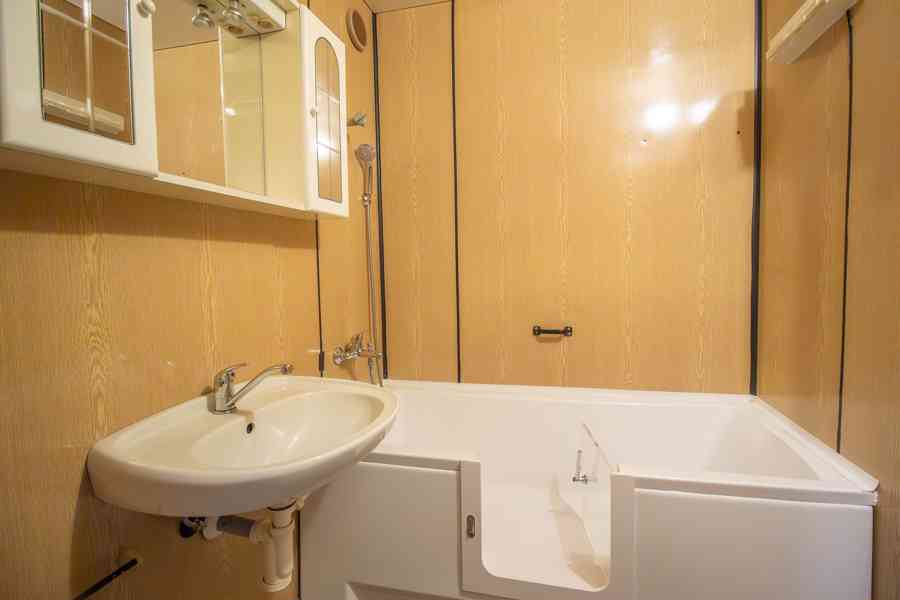 Prodej  bytu 4+1 s velkým balkonem – České Budějovice - foto 21