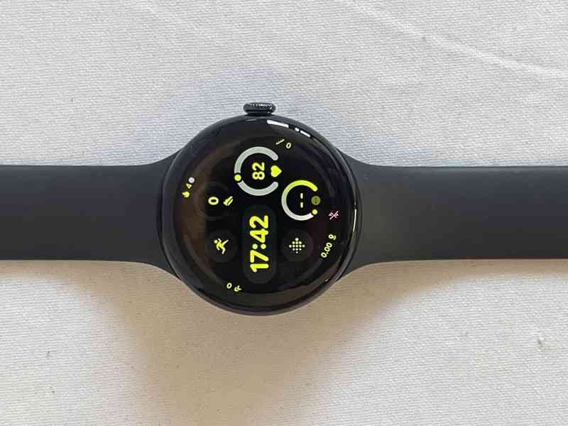 Google Pixel Watch 3 45mm - funkční, opotřebený displej - foto 2