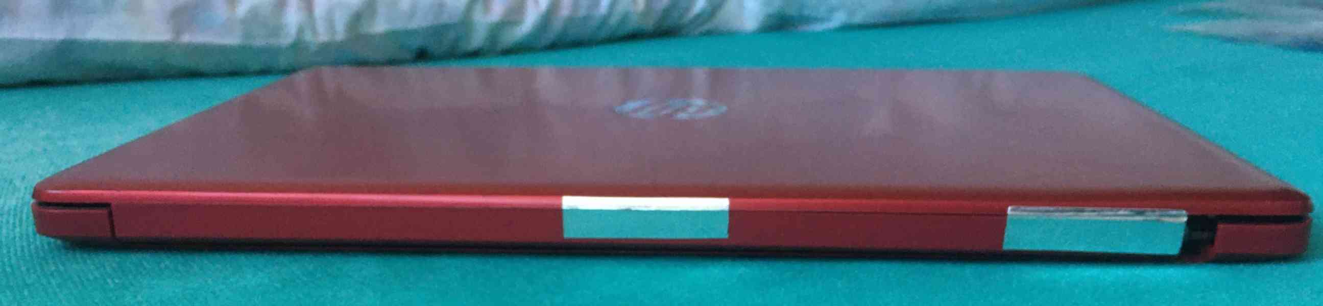 Prodam funkcni notebook HP 15-db0032nc - foto 12