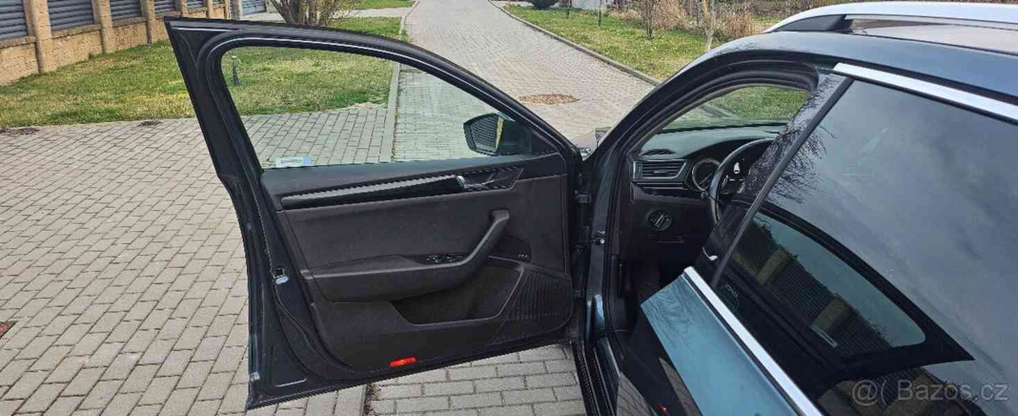 Škoda Superb 2,0   III L&K Combi 4x4 9/2016 - foto 7