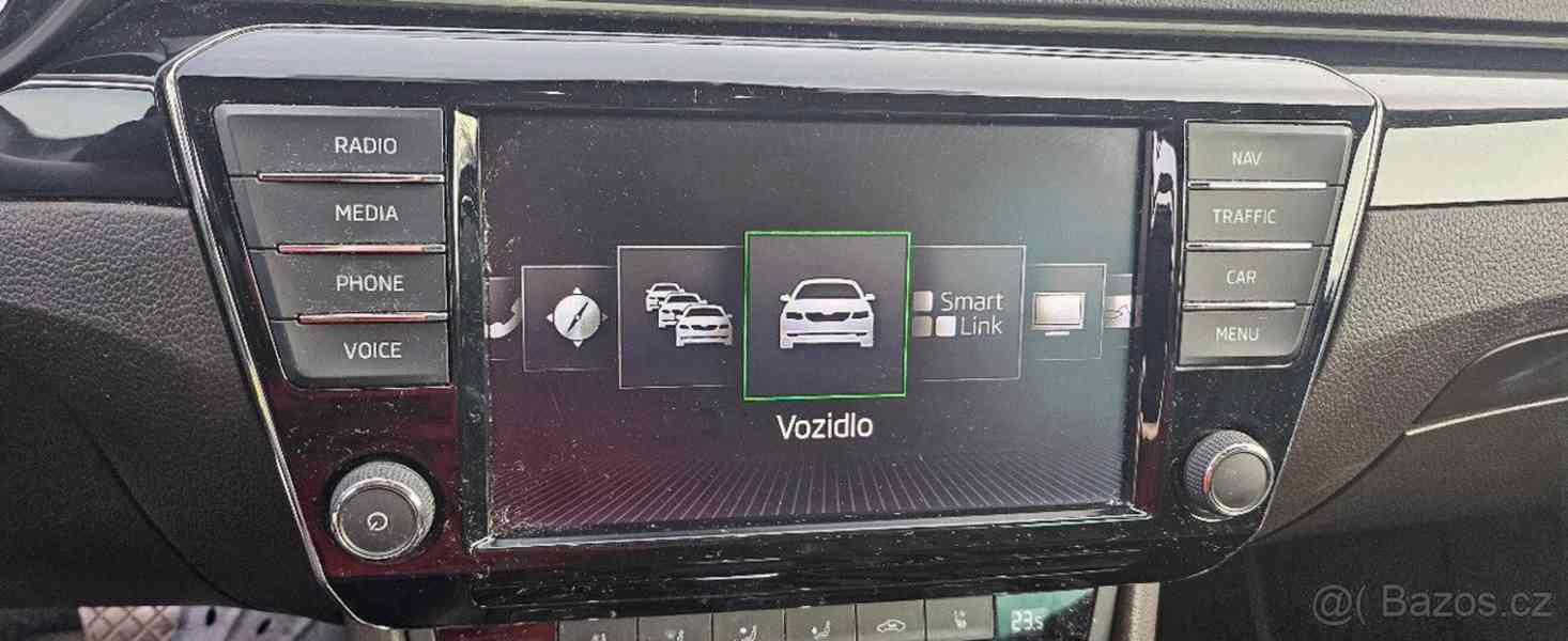 Škoda Superb 2,0   III L&K Combi 4x4 9/2016 - foto 16