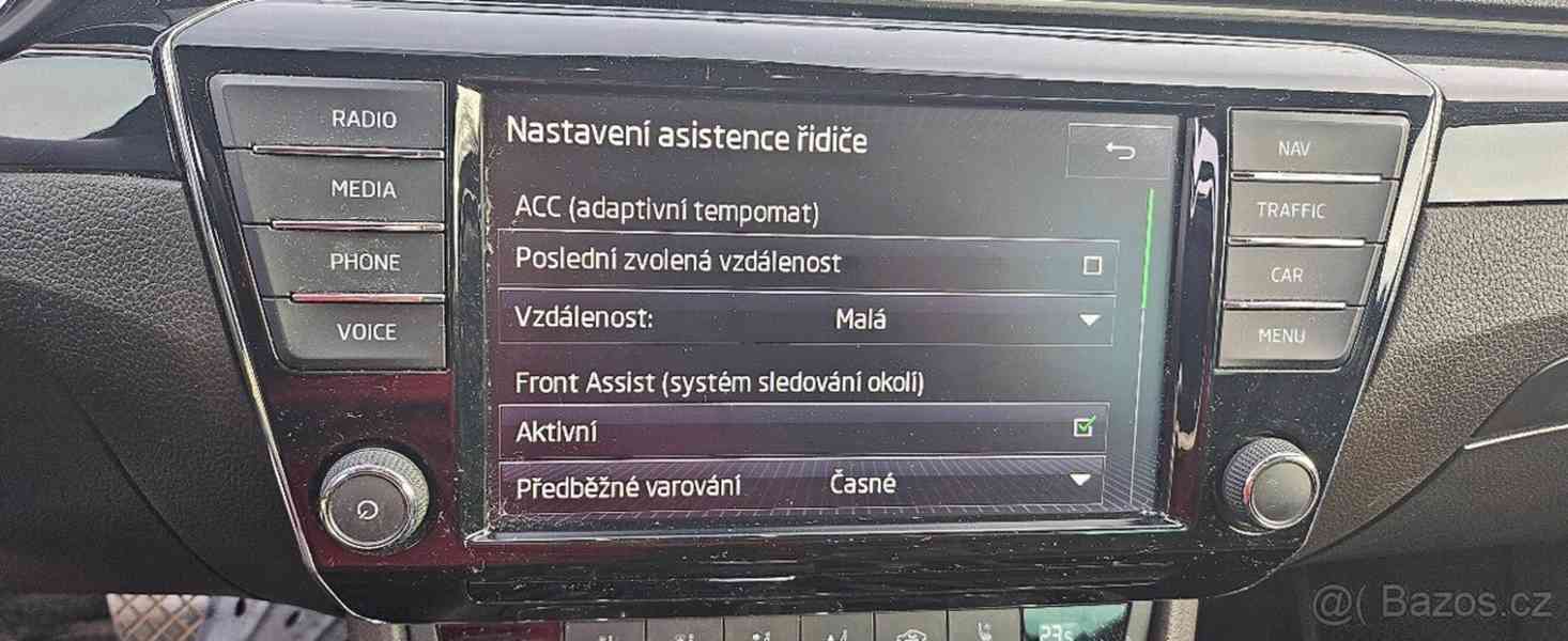 Škoda Superb 2,0   III L&K Combi 4x4 9/2016 - foto 19