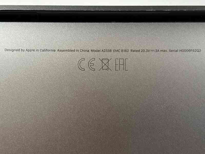  MacBook Pro M2 (16 GB RAM, 1 TB SSD), pěkný stav - foto 9