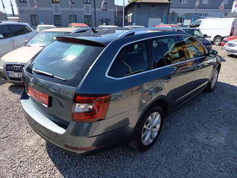 ŠKODA Octavia Combi 1,5TSI Style Plus DSG  - foto 6