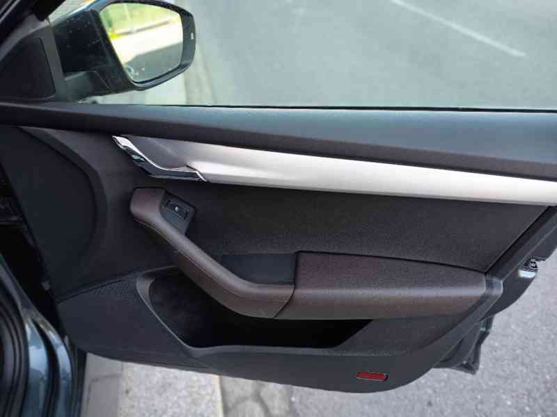 ŠKODA Octavia Combi 1,5TSI Style Plus DSG  - foto 14