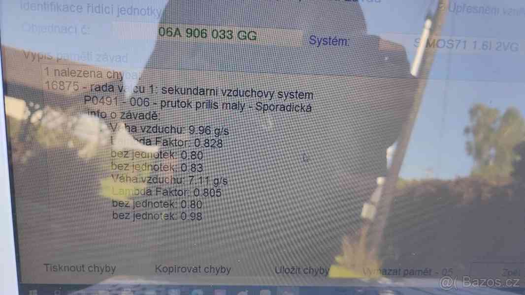 Volkswagen Golf 1,6   benzín United výbava - foto 12