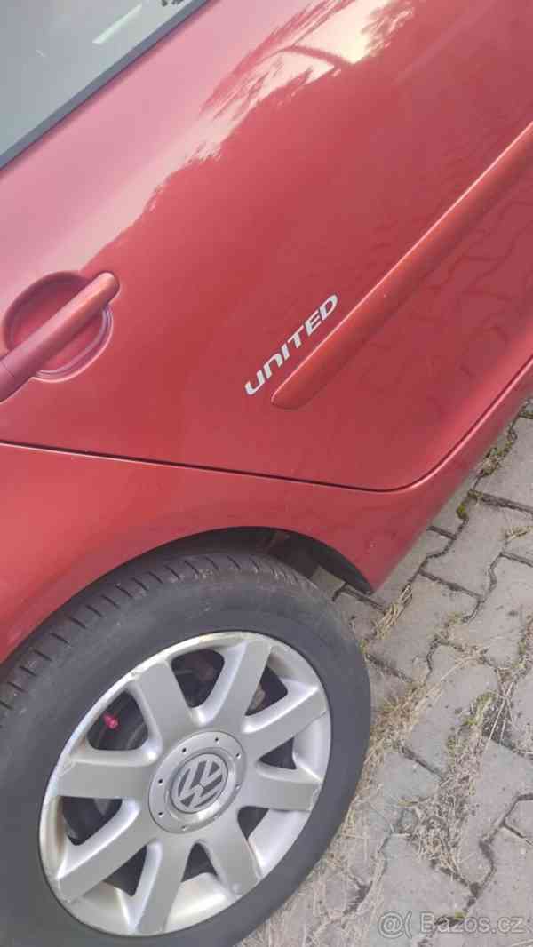Volkswagen Golf 1,6   benzín United výbava - foto 14