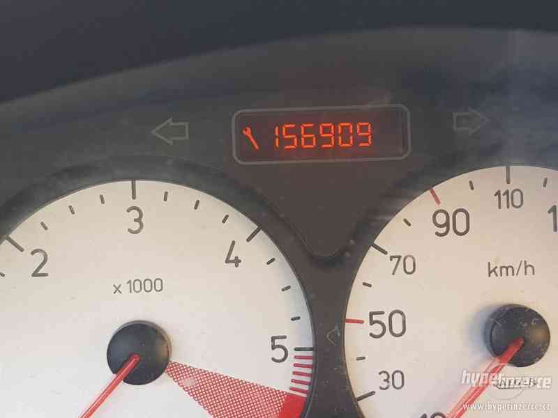 Prodám Peugeot 206 SW r.v. 03/2005 1.MAJITEL ! - foto 3