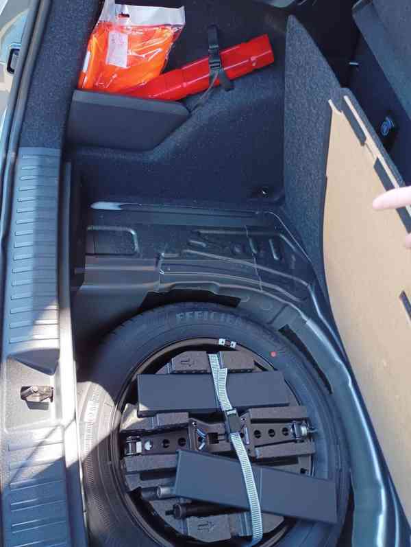 Škoda Kamiq, Monte Carlo1.0TSI - foto 15