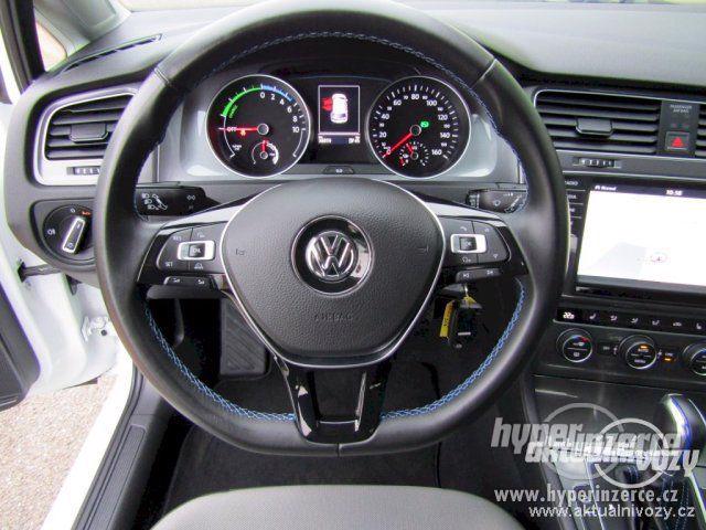Volkswagen Golf, automat, r.v. 2016, navigace - foto 7