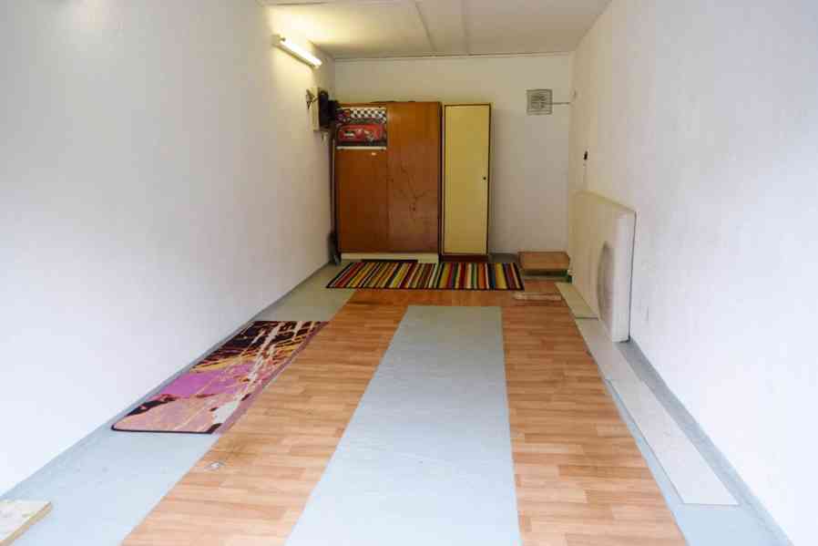 Prodej velmi pěkné garáže v Trutnově - foto 7
